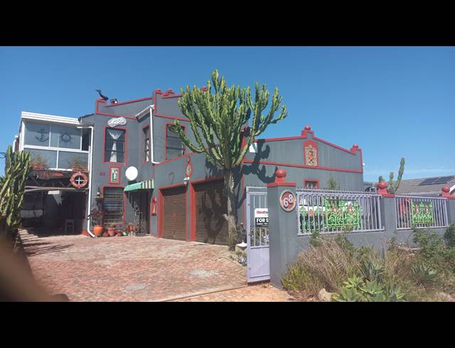 5 BEDROOM FREEHOLD FOR SALE IN KLEINKRANTZ